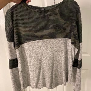 Dinah mixed waffle top + camo/grey sweater